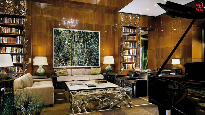 Four Seasons Hotel
