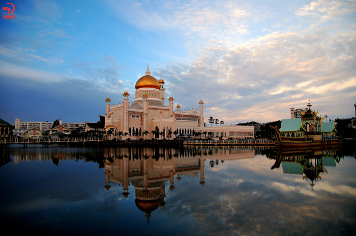 Sultan Omar Ali Saifuddin Mosque